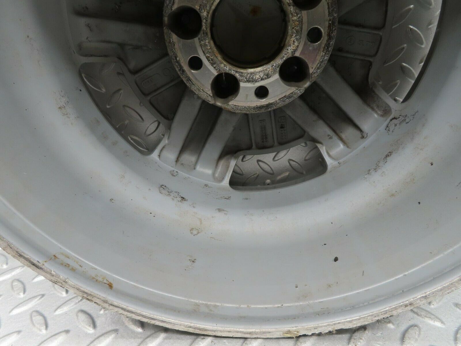 12108 Mercedes-Benz Alloy Wheel 7Jx15H2 ET37 2024010602