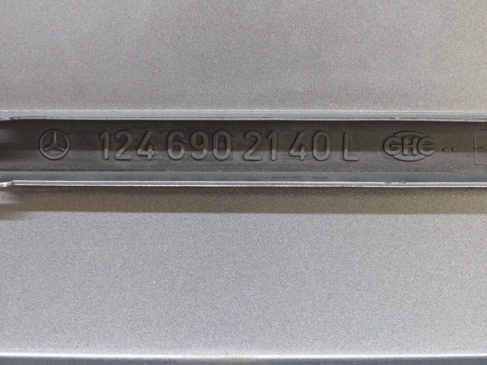 26469 Mercedes-Benz C124 220CE Coupe Left Door Moulding Trim 1246902140