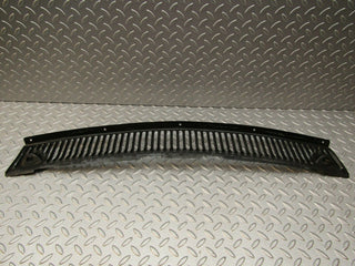 W115 external air ventilation grille used OEM