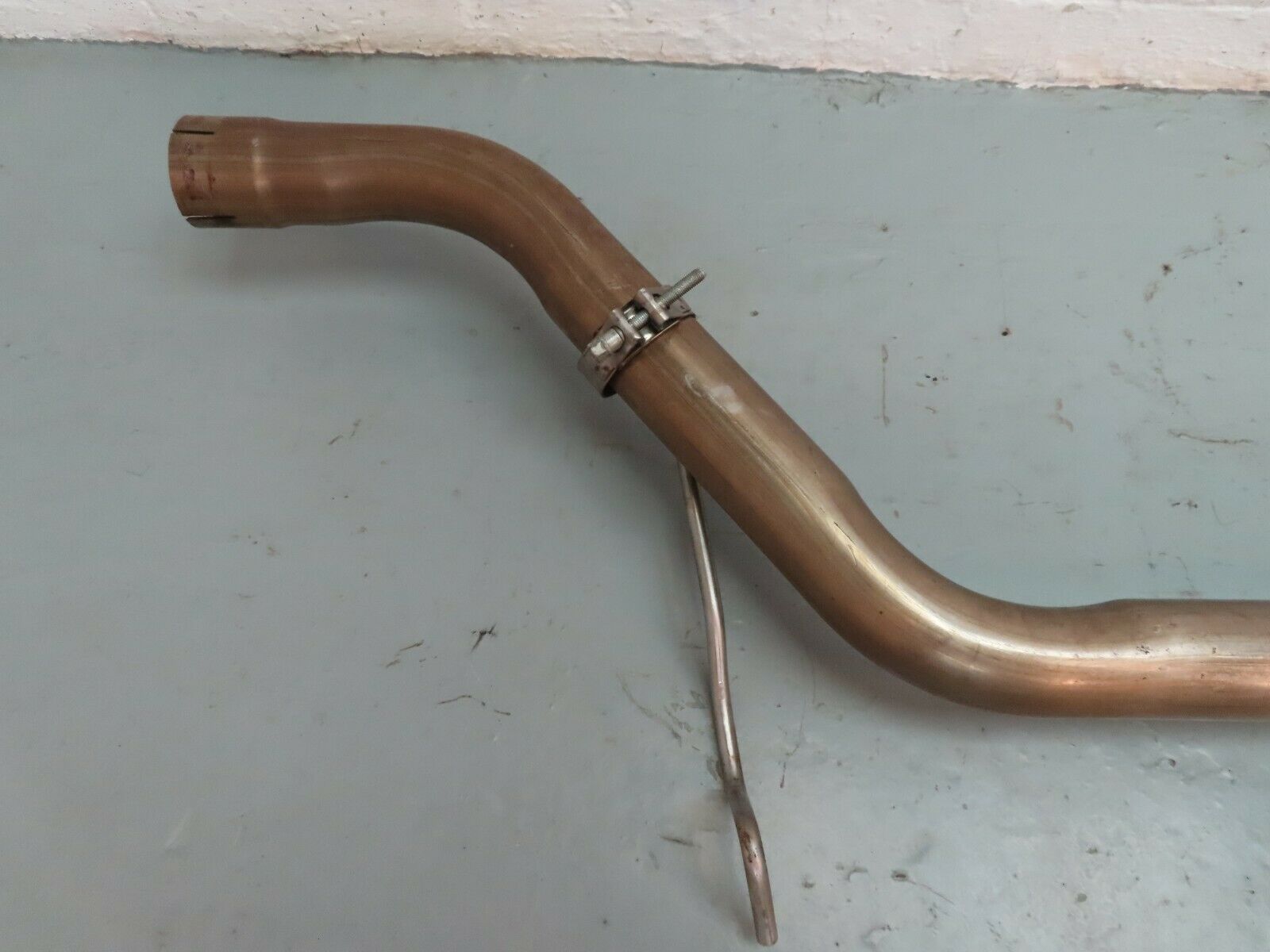 6692 Mercedes-Benz S124 E220 Wagon Middle Silencer