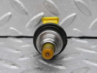 W109 fuel injector used OEM