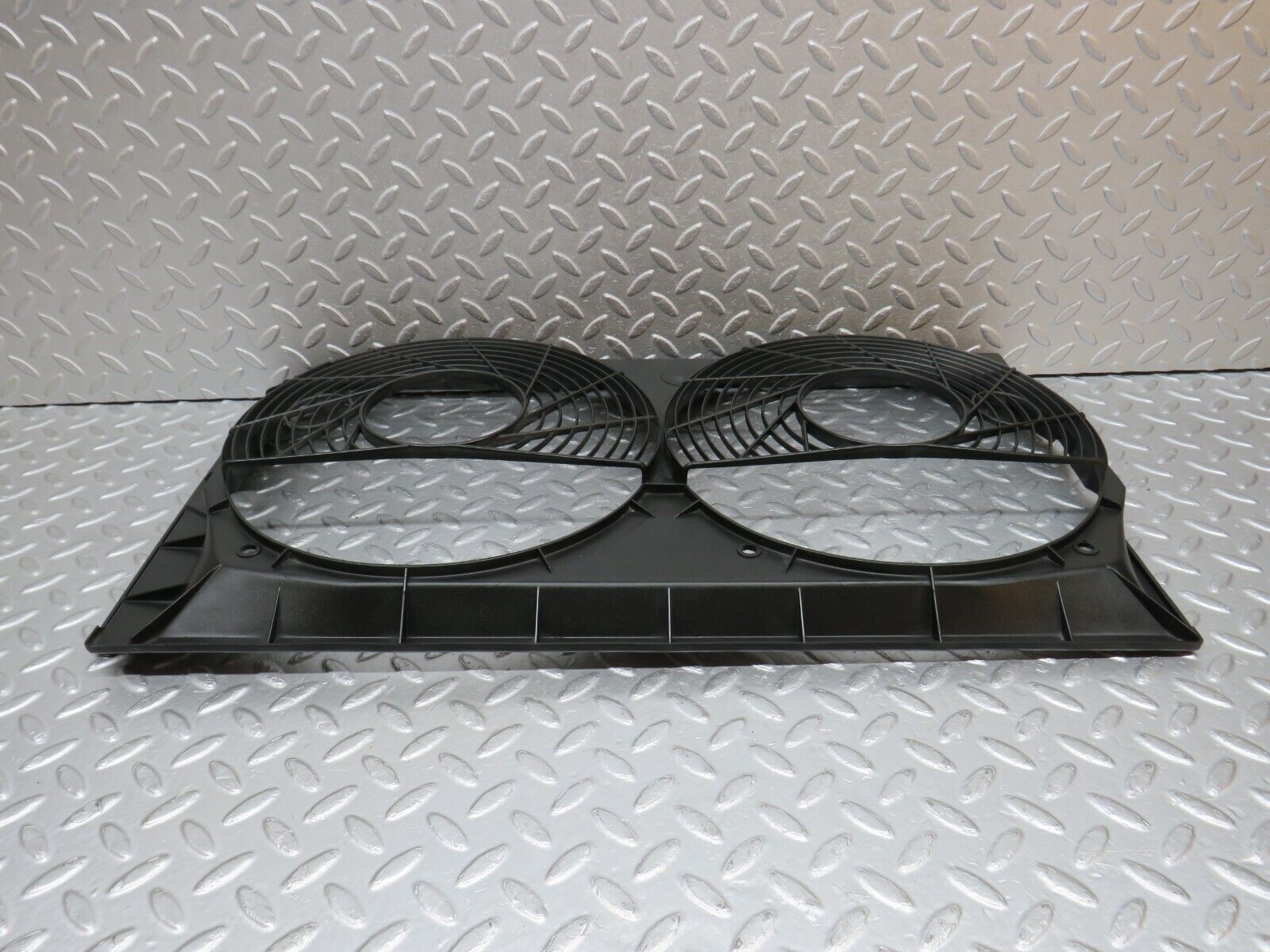 39384 Mercedes-Benz R129 320SL Coupe Engine Fan Shroud 1295051055