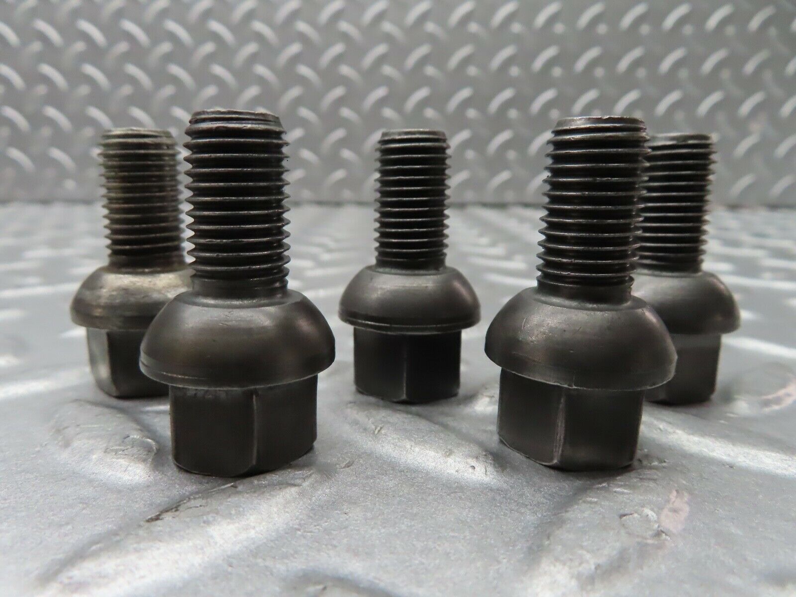 20534 Mercedes-Benz 5x Alloy Wheel Lug Bolt M12x1.5