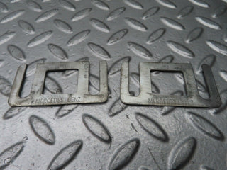 21518 Mercedes-Benz W126 300SE Door Lock Latch Left Side