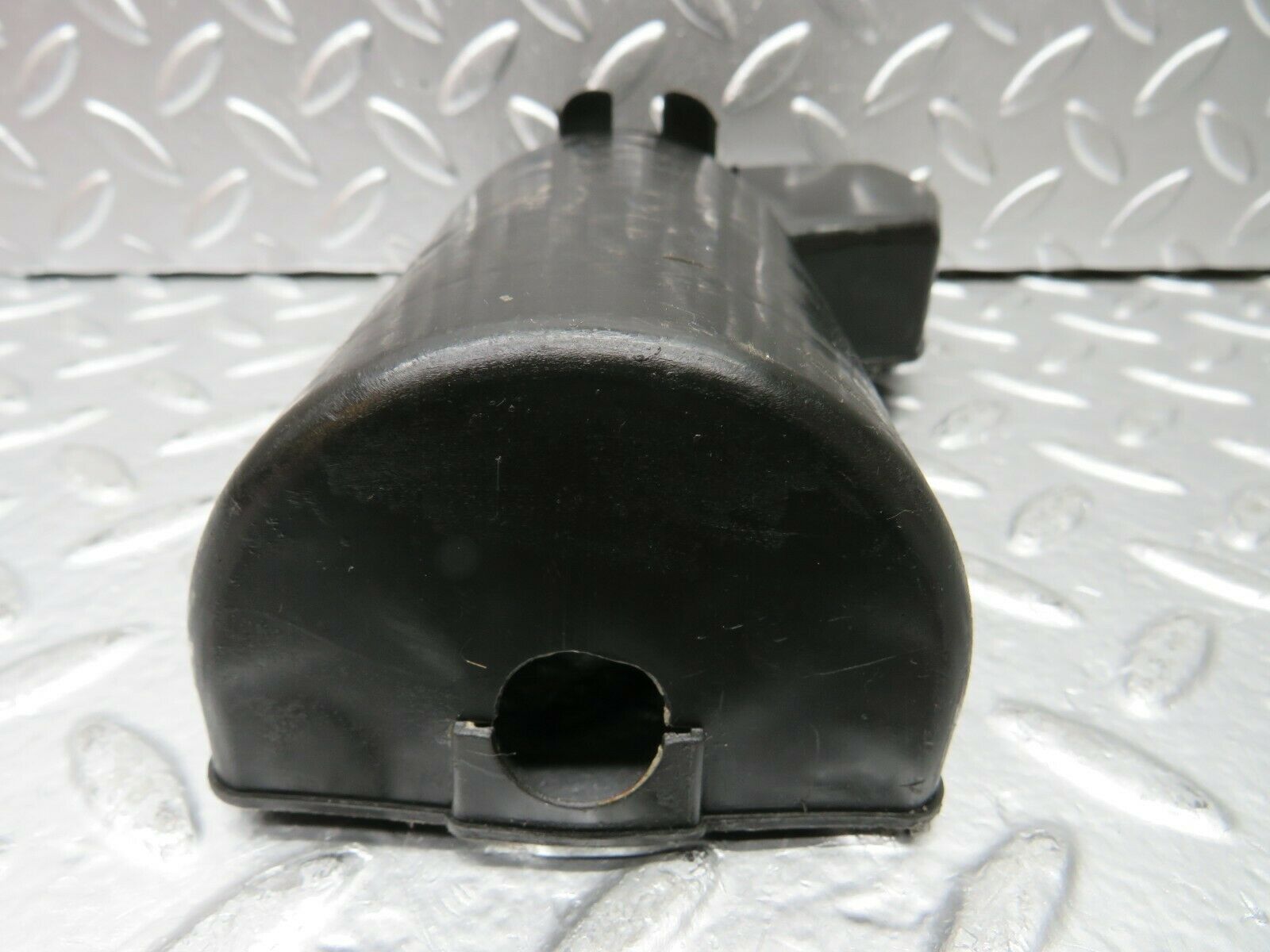 22918 Mercedes-Benz C107 450SLC Coupe Wiper Motor Cover 1390591012