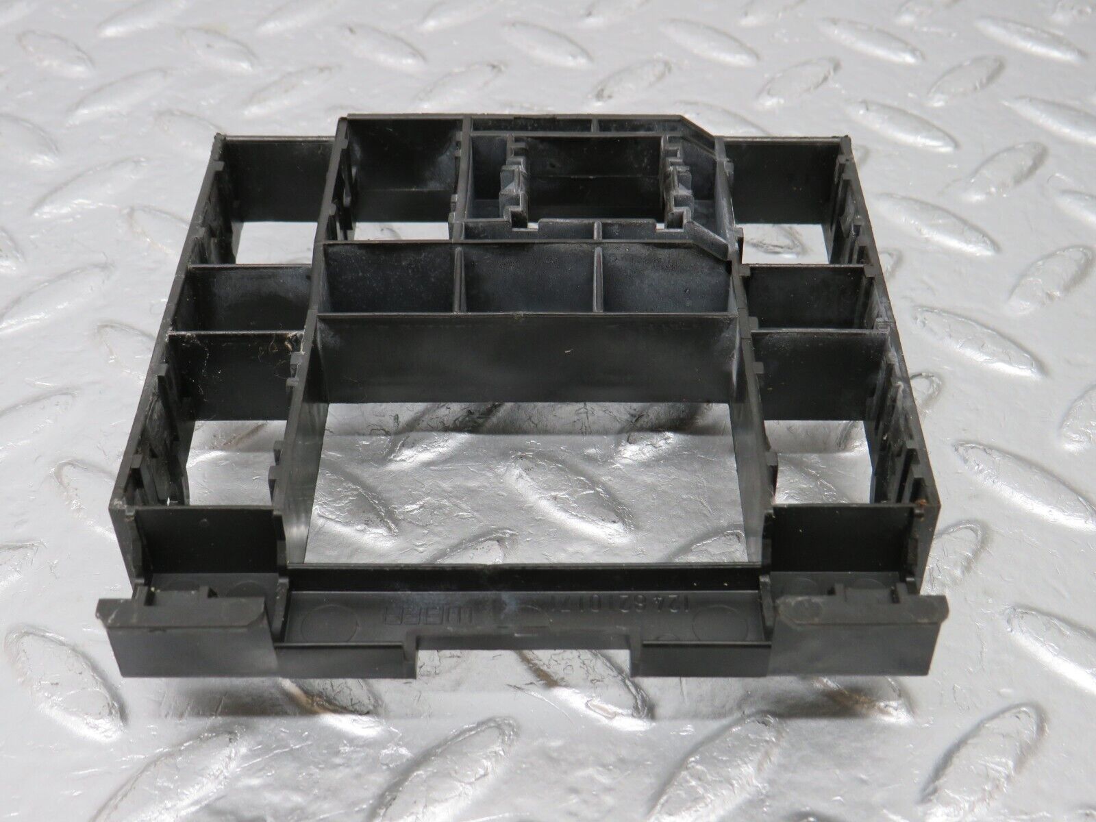 34075 Mercedes-Benz W124 260E Centre Console Switch Frame 1248210171