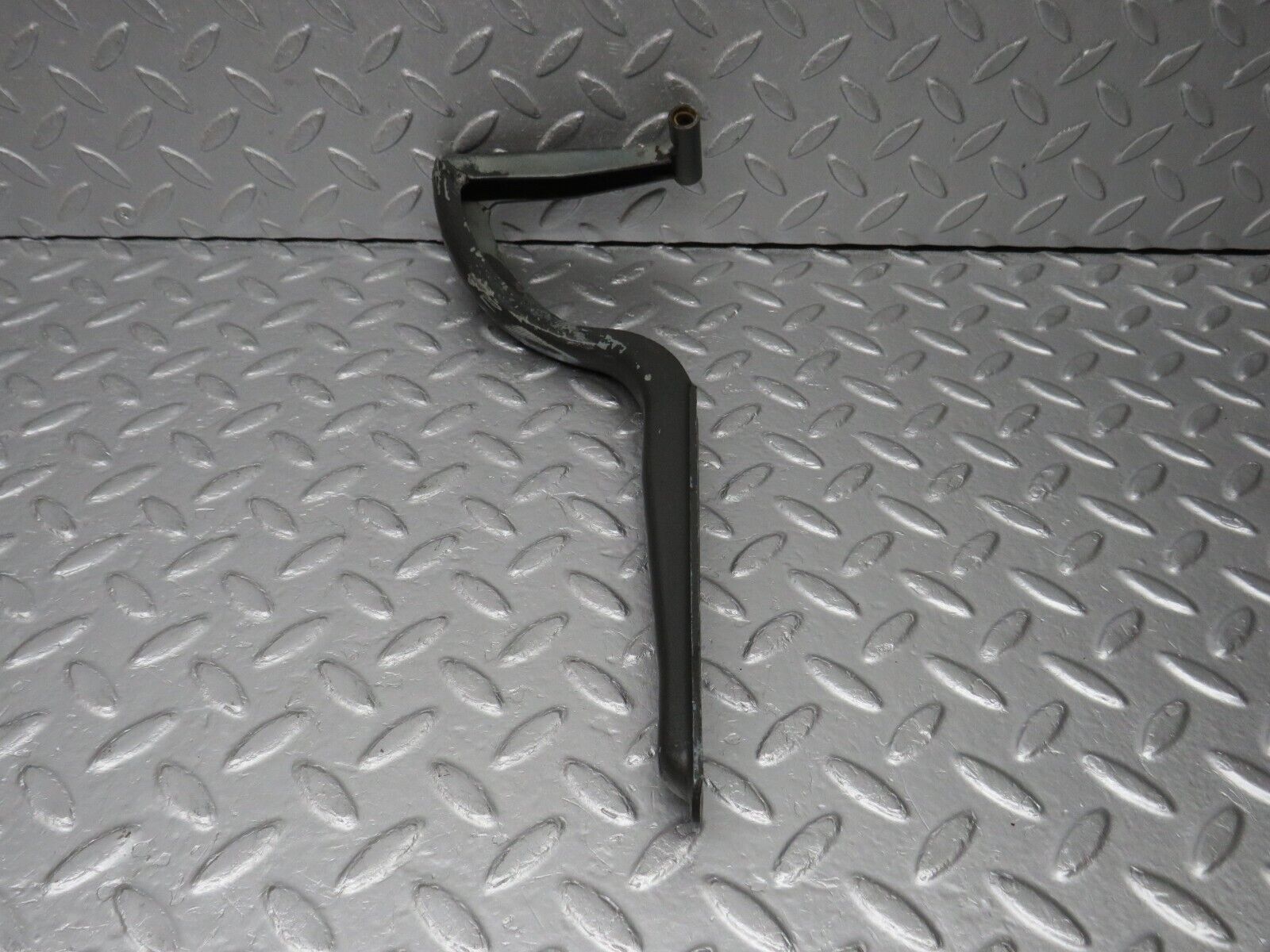 39084 Mercedes-Benz R107 500SL Coupe Soft Top Lid Hinge Right Side