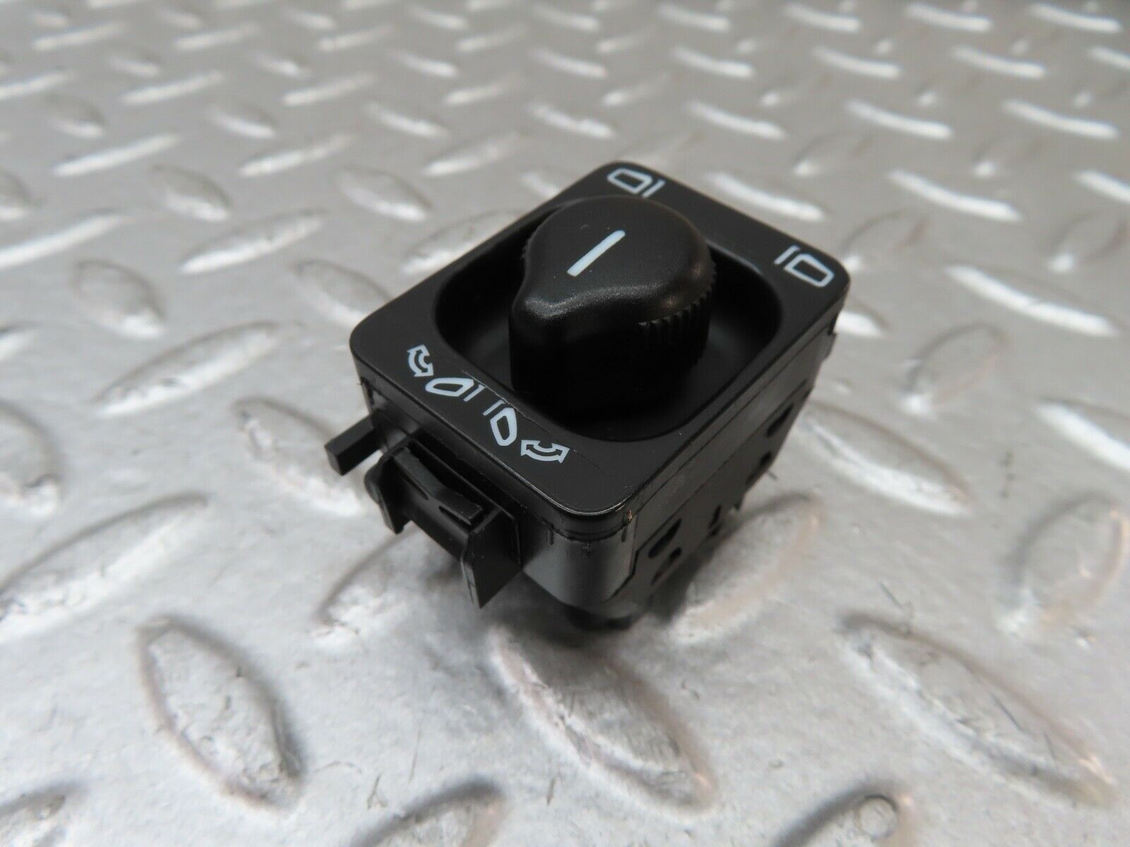 19717 Mercedes-Benz C140 CL420 Coupe Electric Mirror Control Switch 1408213051