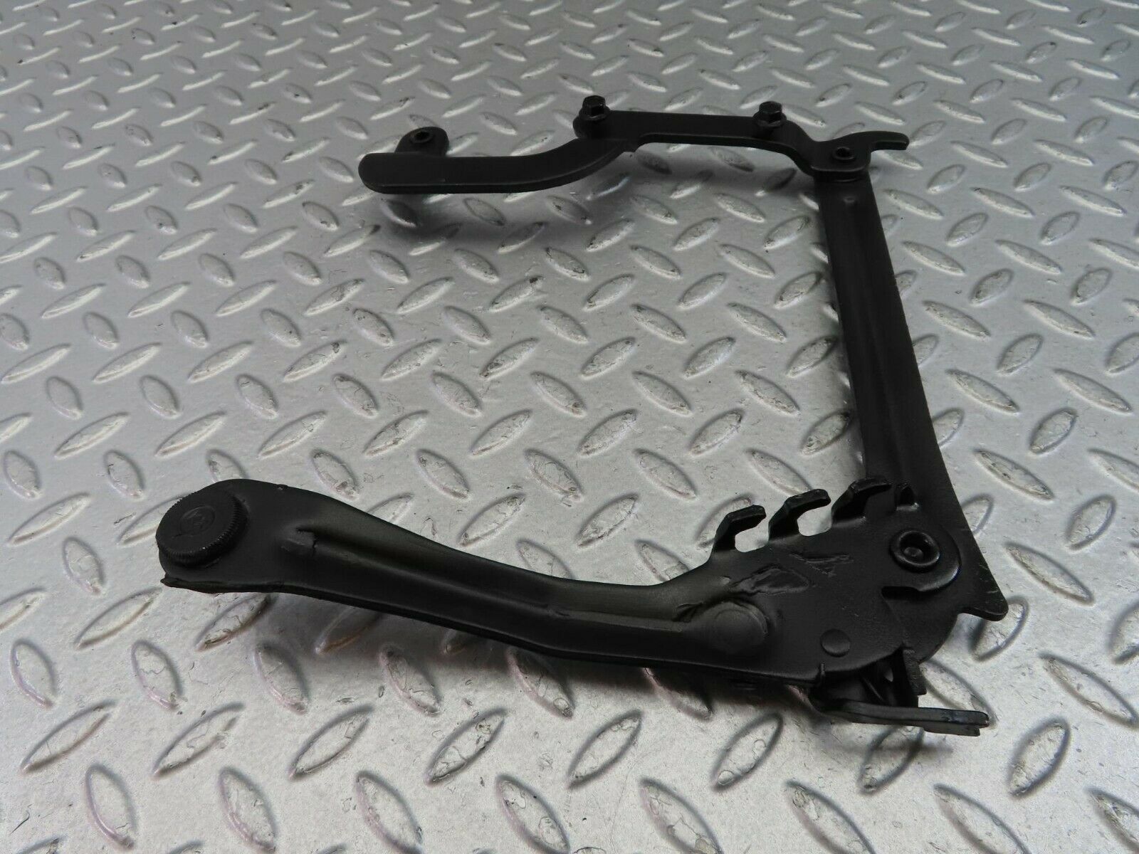 9683 Mercedes-Benz C123 280CE Coupe Bonnet Hinge Right Side