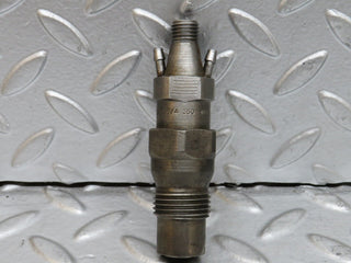 28503 Mercedes-Benz S123 240D Wagon Fuel Injector Bosch KCA30S35/4