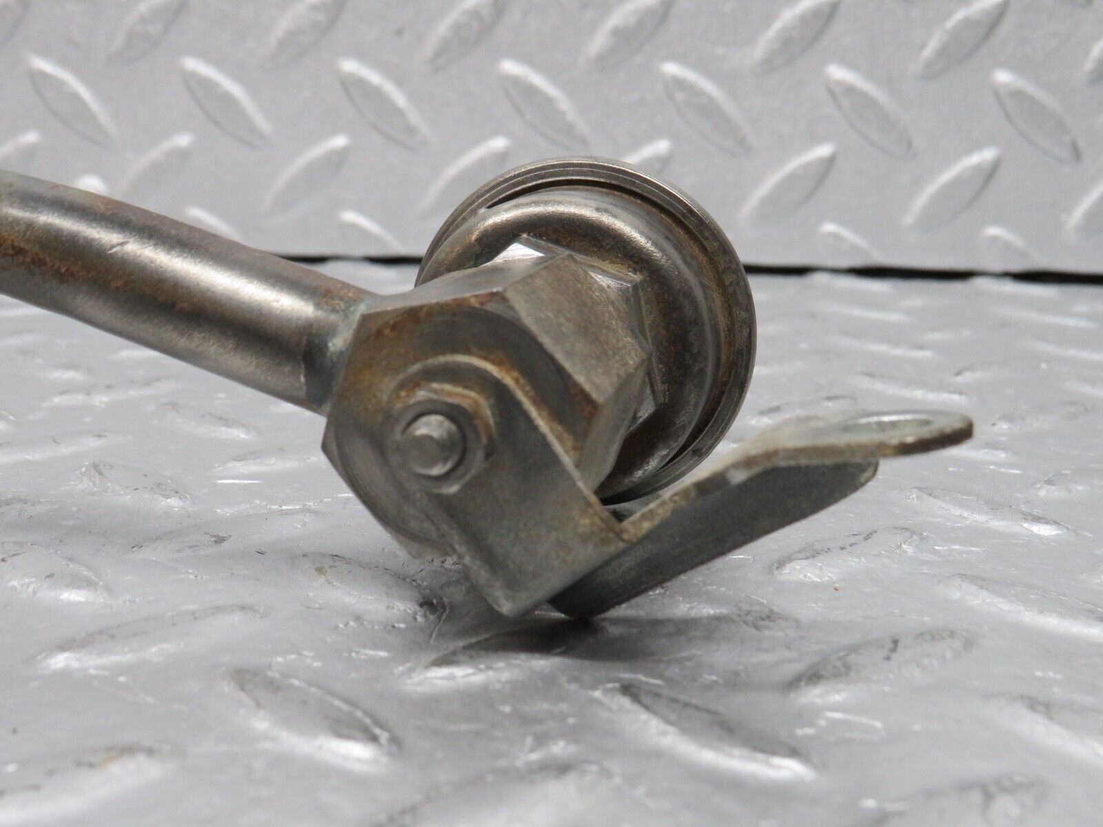 38587 Mercedes-Benz R129 280SL Coupe EGR Valve Pipe 0001407860