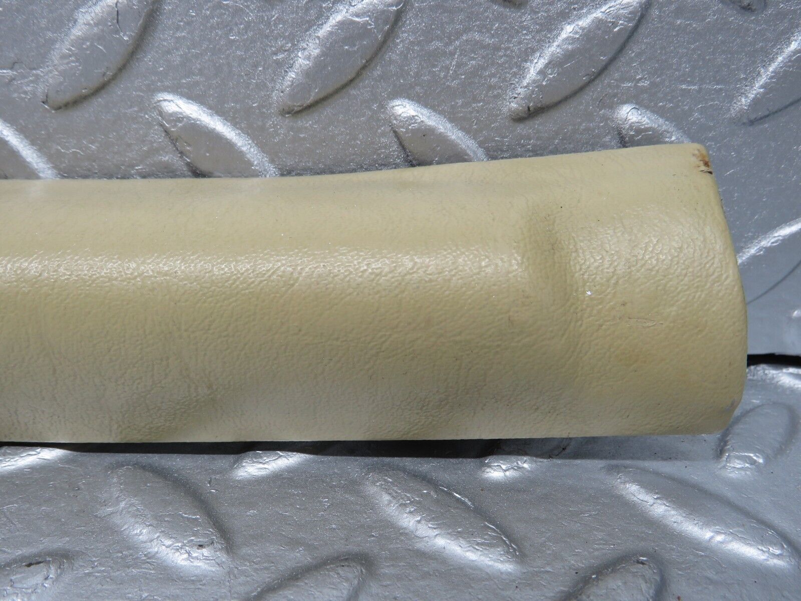 40193 Mercedes-Benz R107 Hard Top B Pillar Trim Left Side Beige