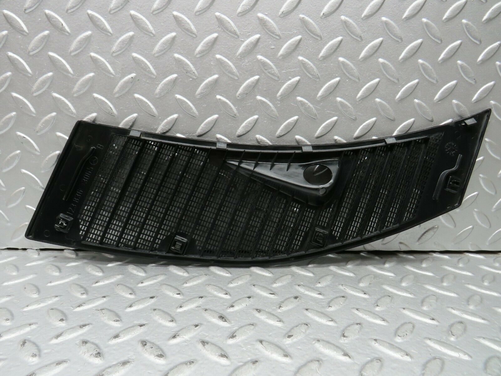 22058 Mercedes-Benz S123 280TE Wagon Air Intake Grill Right Side 1238363065
