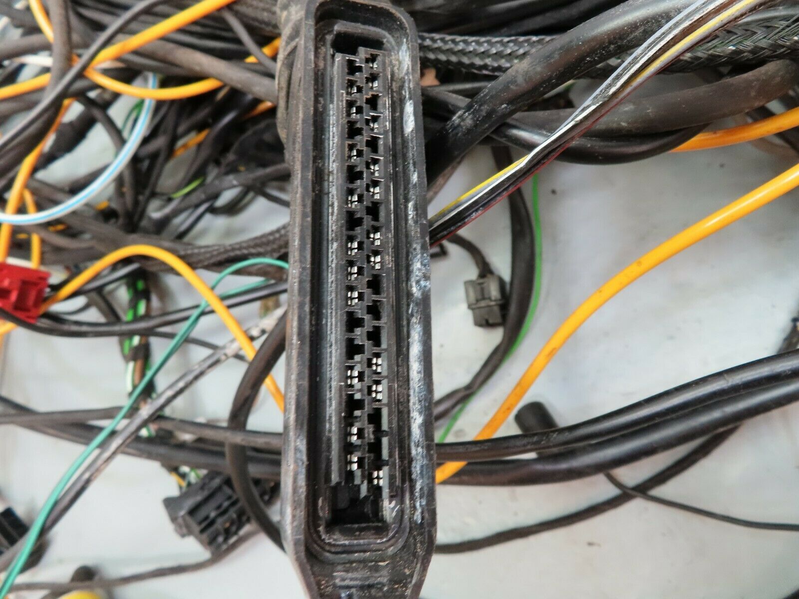 5942 Mercedes-Benz W124 230E Engine Chassis Body Wire Wiring Harness
