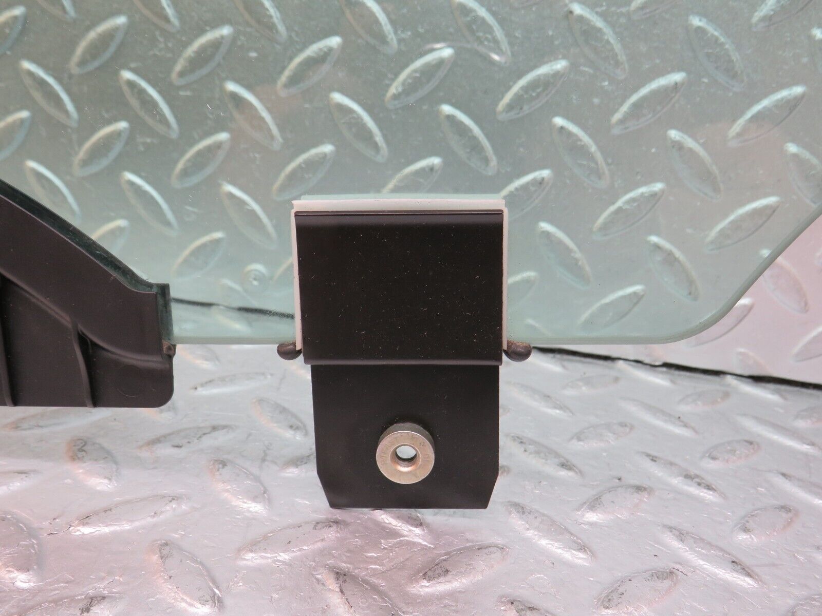 35165 Mercedes-Benz W221 Rear Left Door Window Glass