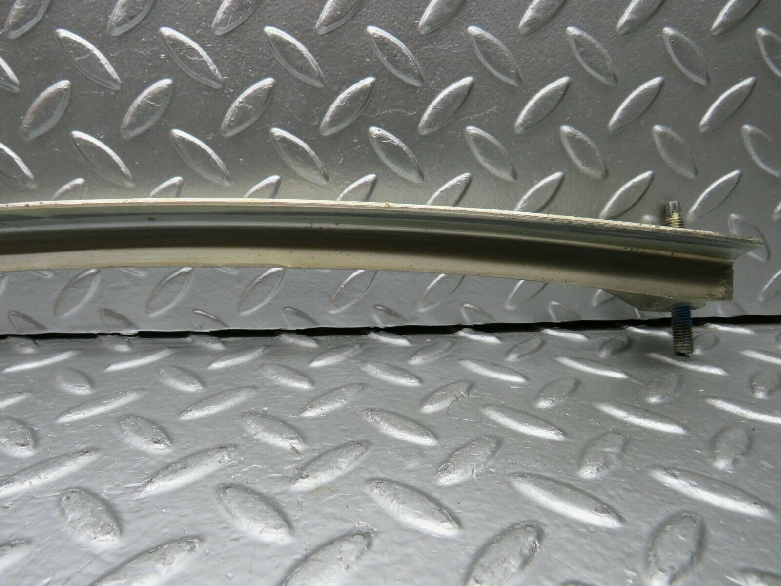 22535 Mercedes-Benz C124 E220 Coupe Left Door Window Channel
