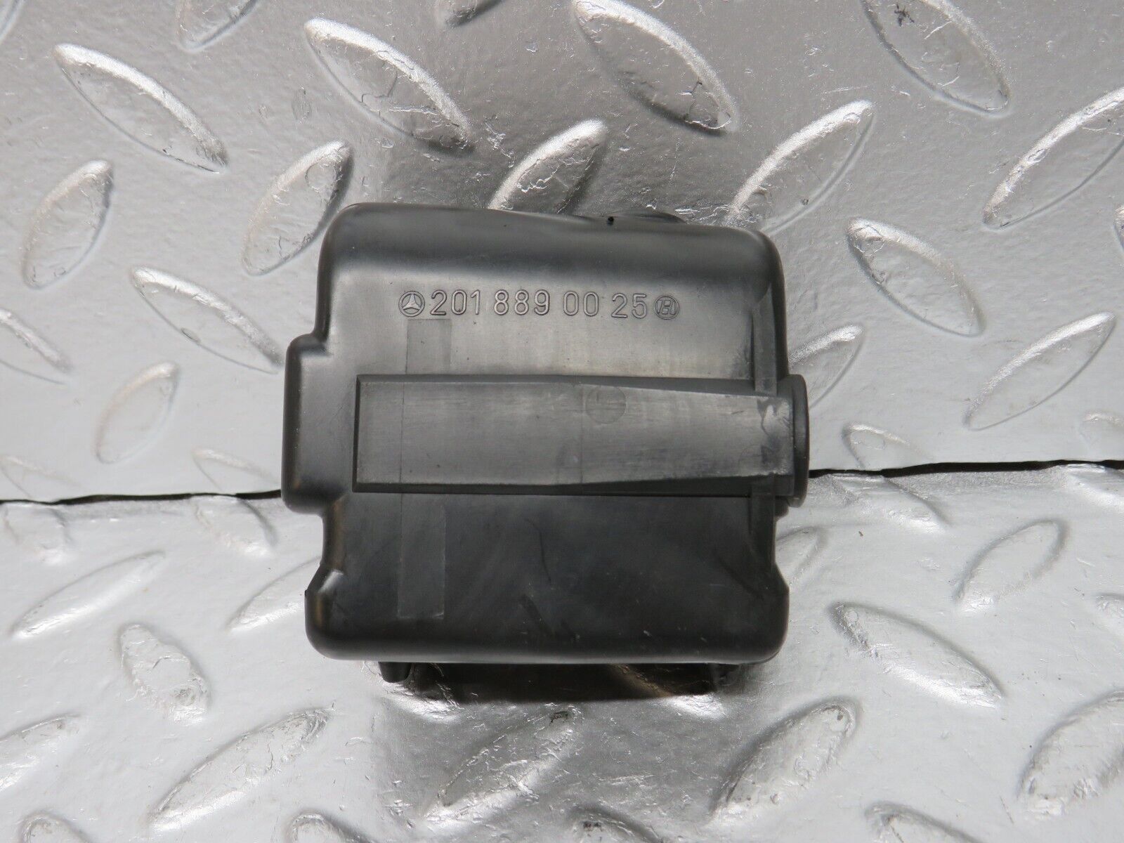 30708 Mercedes-Benz W201 190E 2.0L Hood Bonnet Lock Cover 2018890025