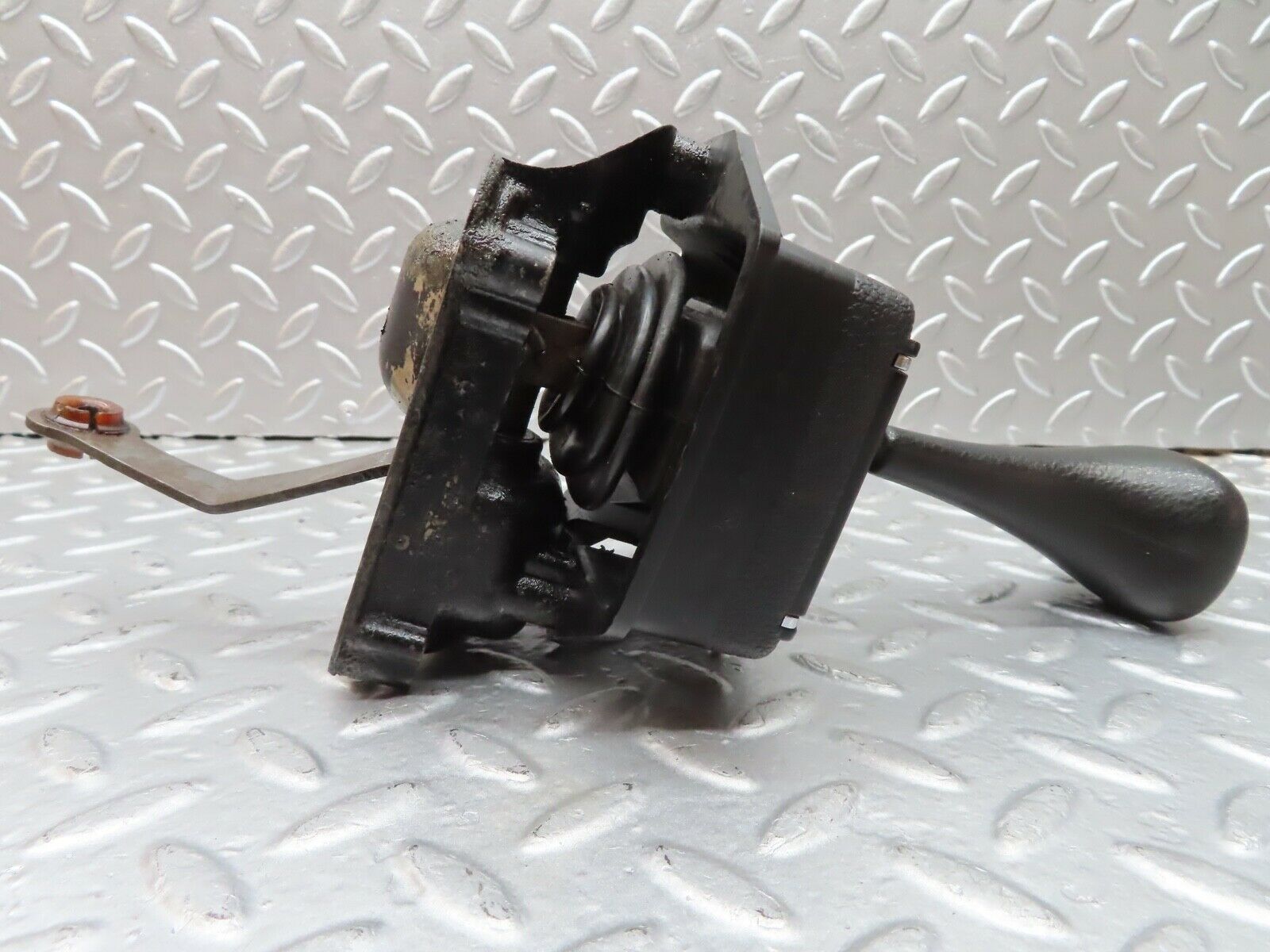 20738 Mercedes-Benz R107 450SL Gear Shift Selector