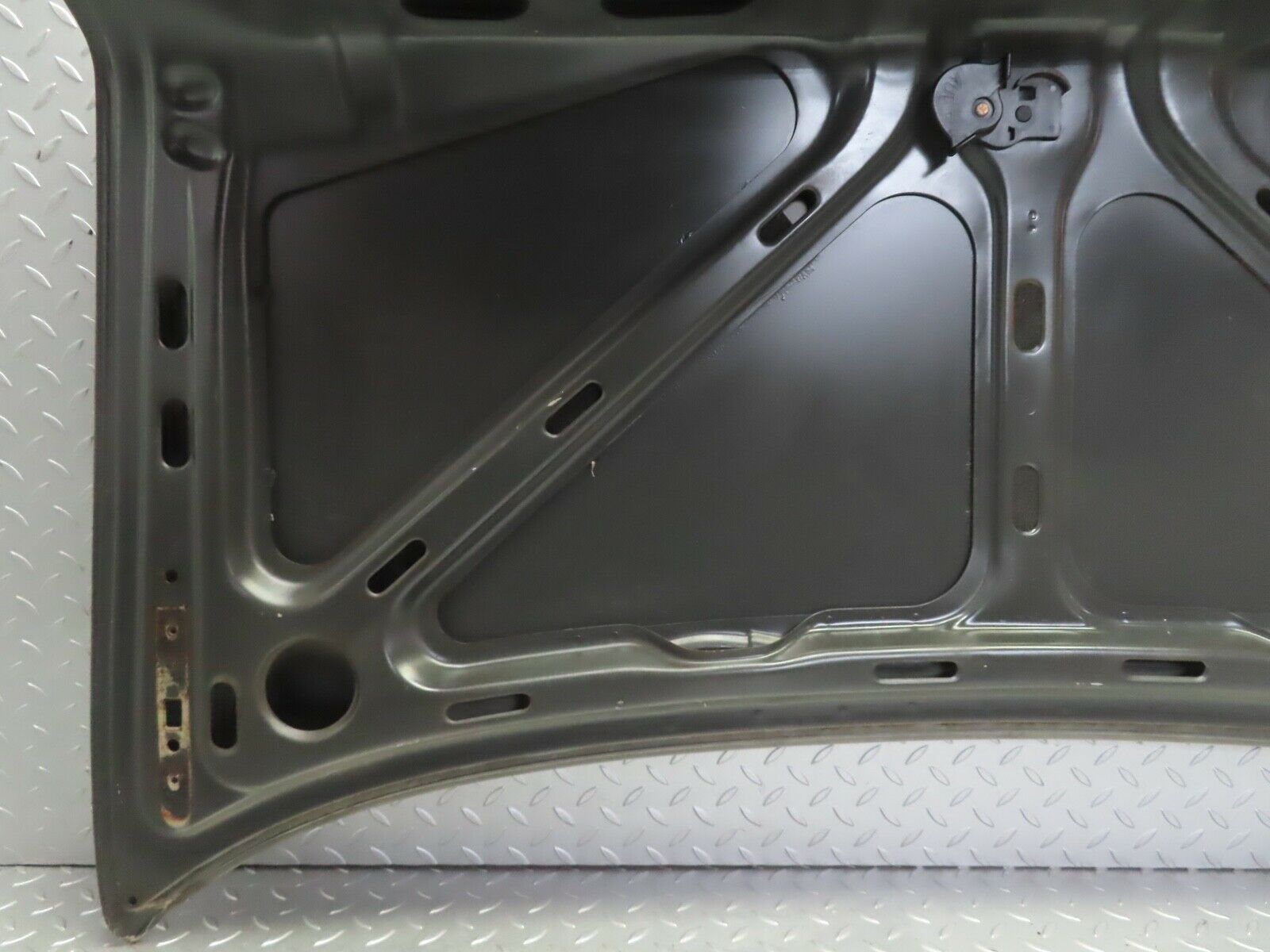 21535 Mercedes-Benz W126 300SE Boot Lid Trunk Door