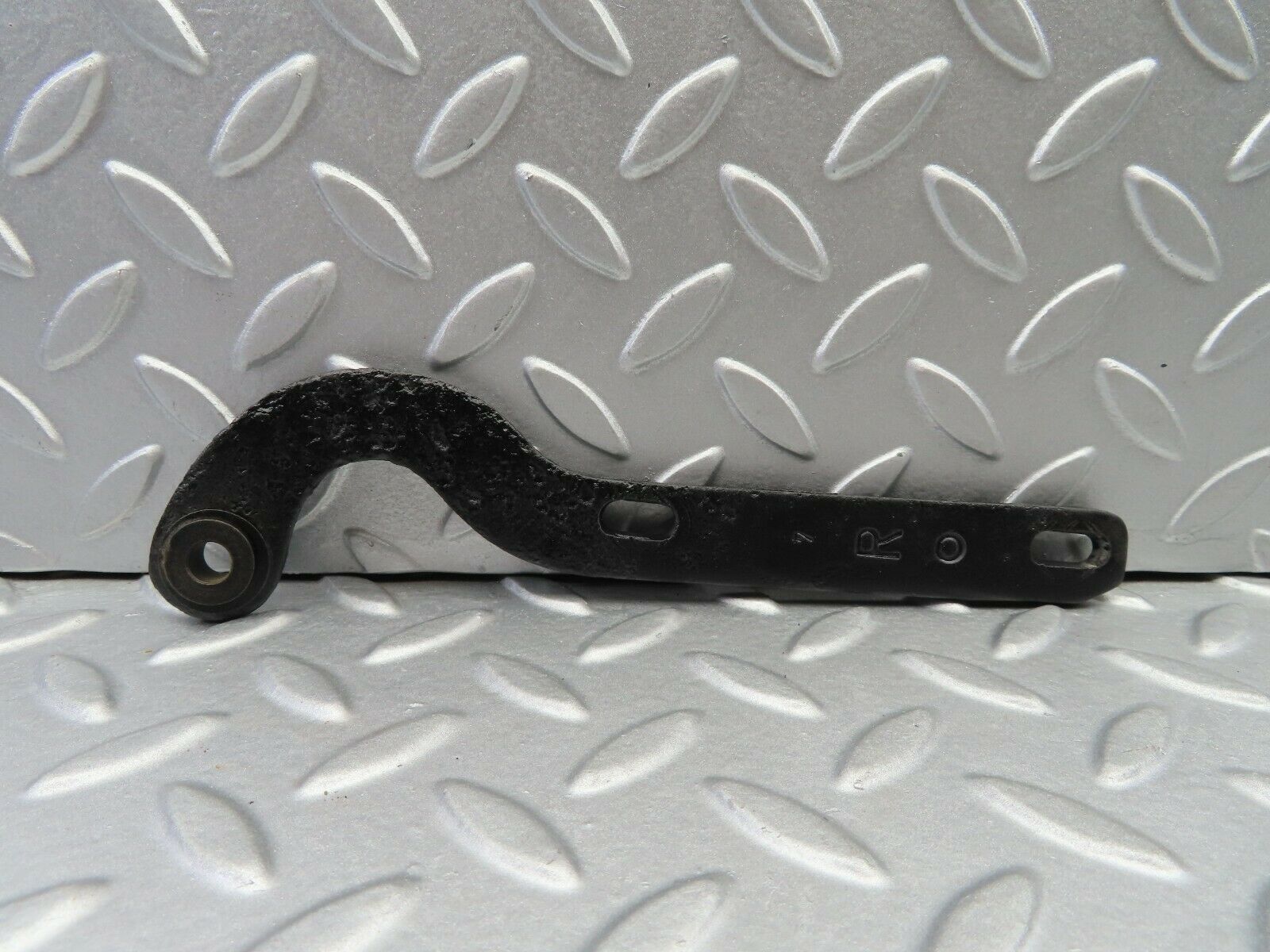 7083 Mercedes-Benz C107 350SLC Coupe Bonnet Hinge Support Right Side