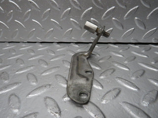 31163 Mercedes-Benz W123 200D Accelerator Cable Bracket
