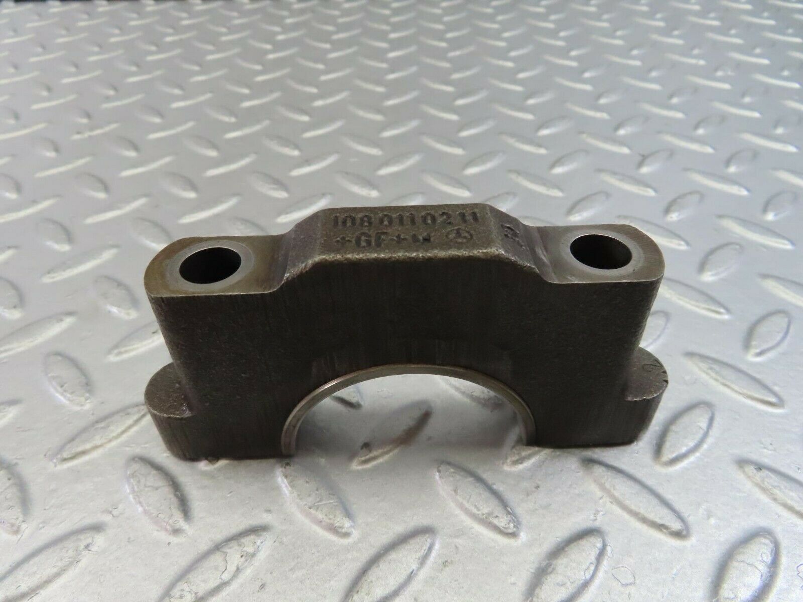 9874 Mercedes-Benz C123 280CE Coupe Crankshaft Bearing Holder Block 1080110211