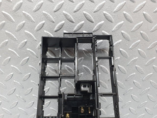 41210 Mercedes-Benz W126 300SE Fuse Box 1265407206 1265400850 1265454140