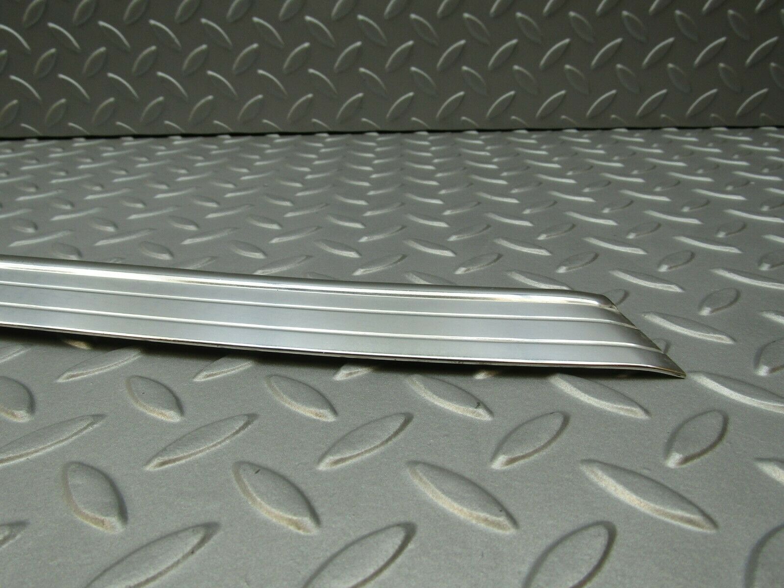 3318 Mercedes-Benz W115 220D Rear Right C Pillar Chrome Moulding