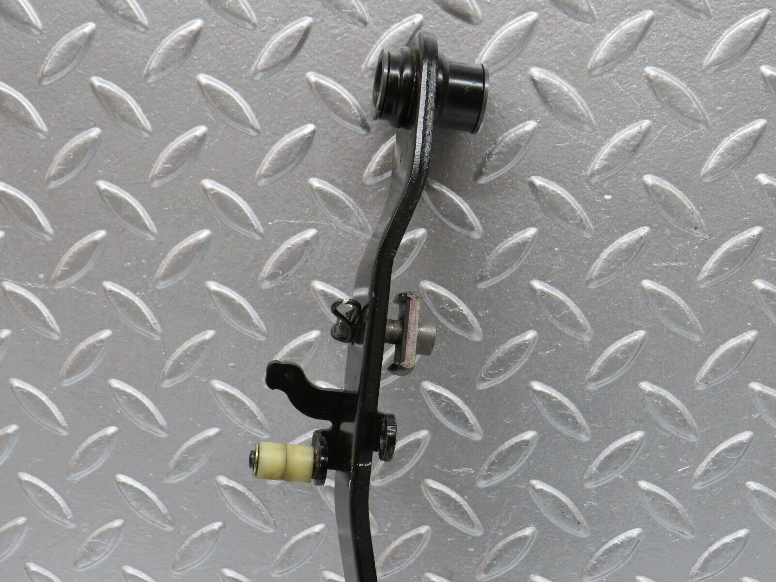 33427 Mercedes-Benz W202 C180 Brake Pedal With Rubber 1232910082