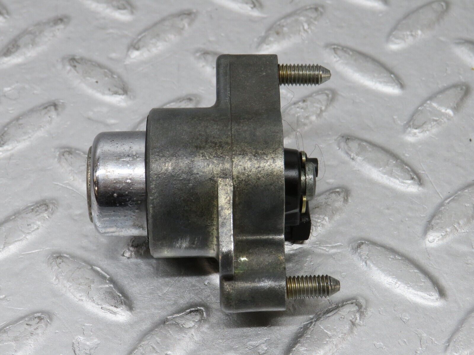 36074 Mercedes-Benz W126 420SE Trunk Lock No Key