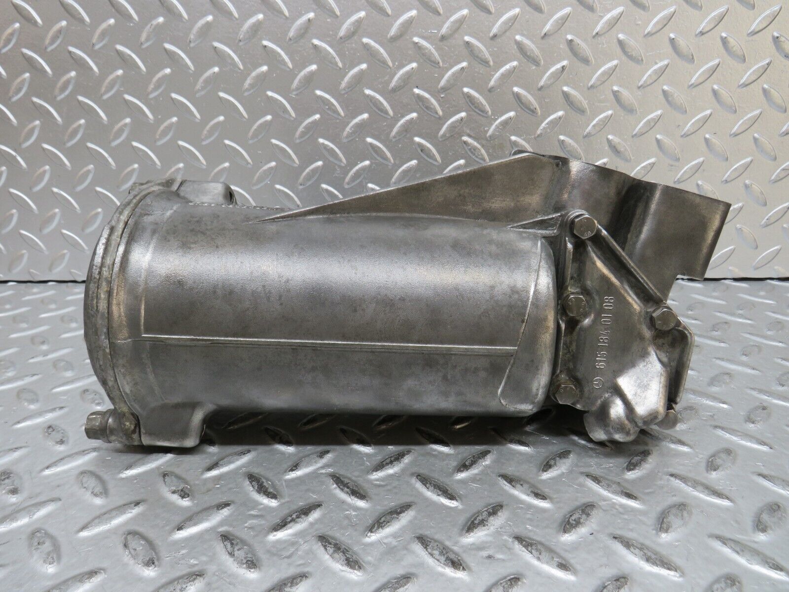 28480 Mercedes-Benz S123 240D Wagon Oil Filter Housing 6151840102