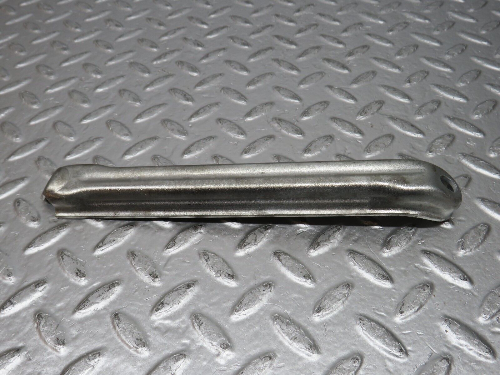 31738 Mercedes-Benz W201 190LE 1.8L Air Intake Manifold Bracket