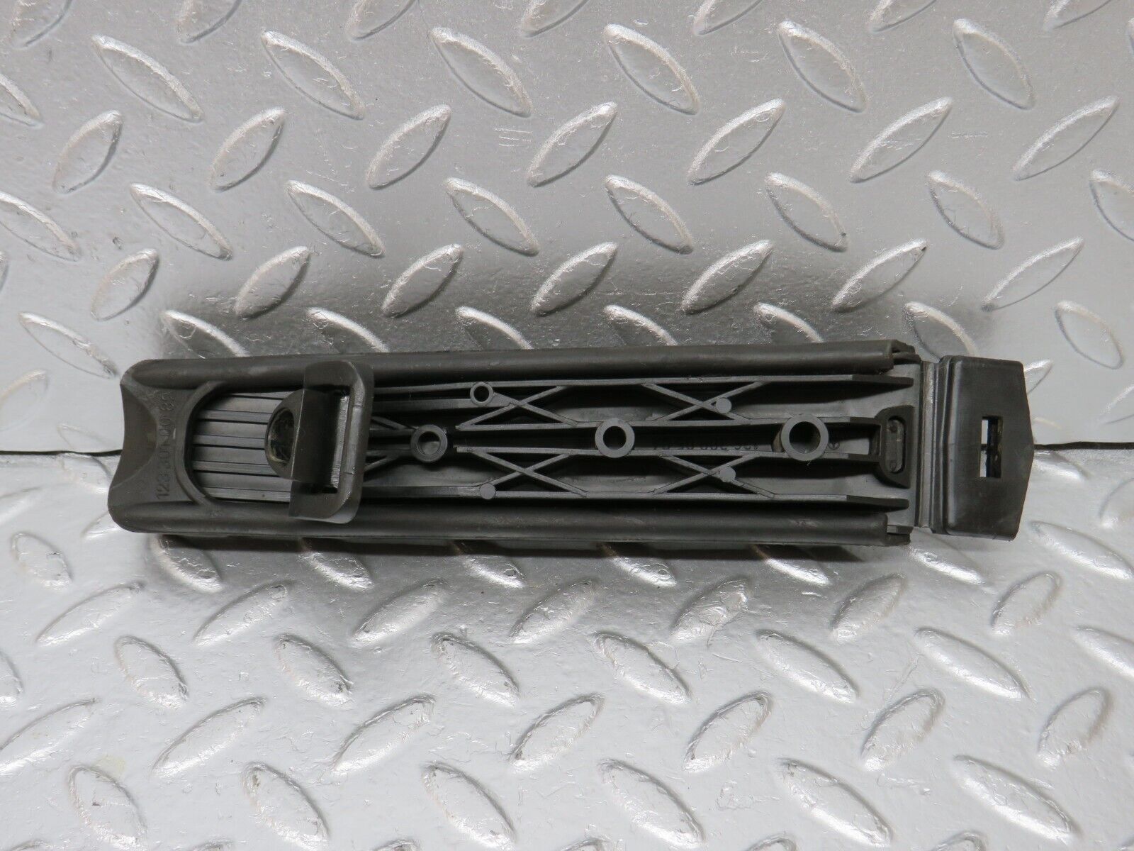 34095 Mercedes-Benz W124 260E Accelerator Pedal & Rubber 1233010082 1263000504