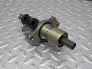 W124 Wagon brake master cylinder used OEM