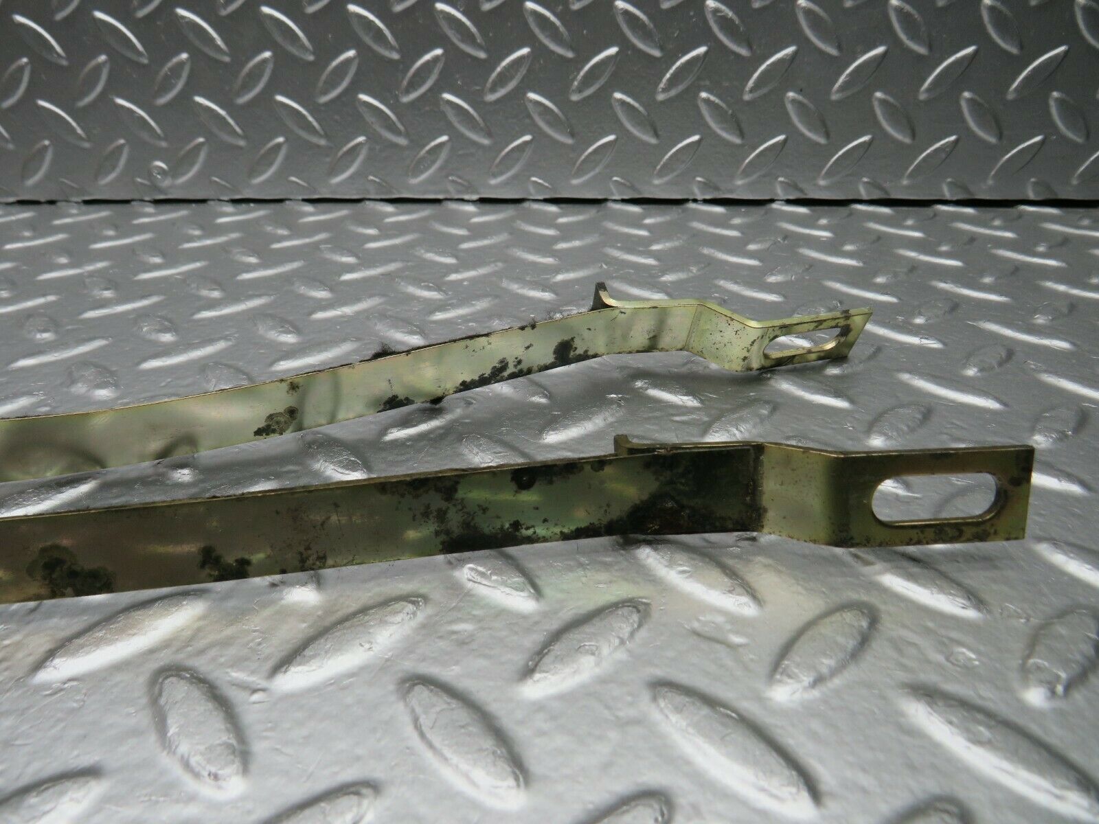 22301 Mercedes-Benz S123 280TE Wagon Heater Box Holder Strap