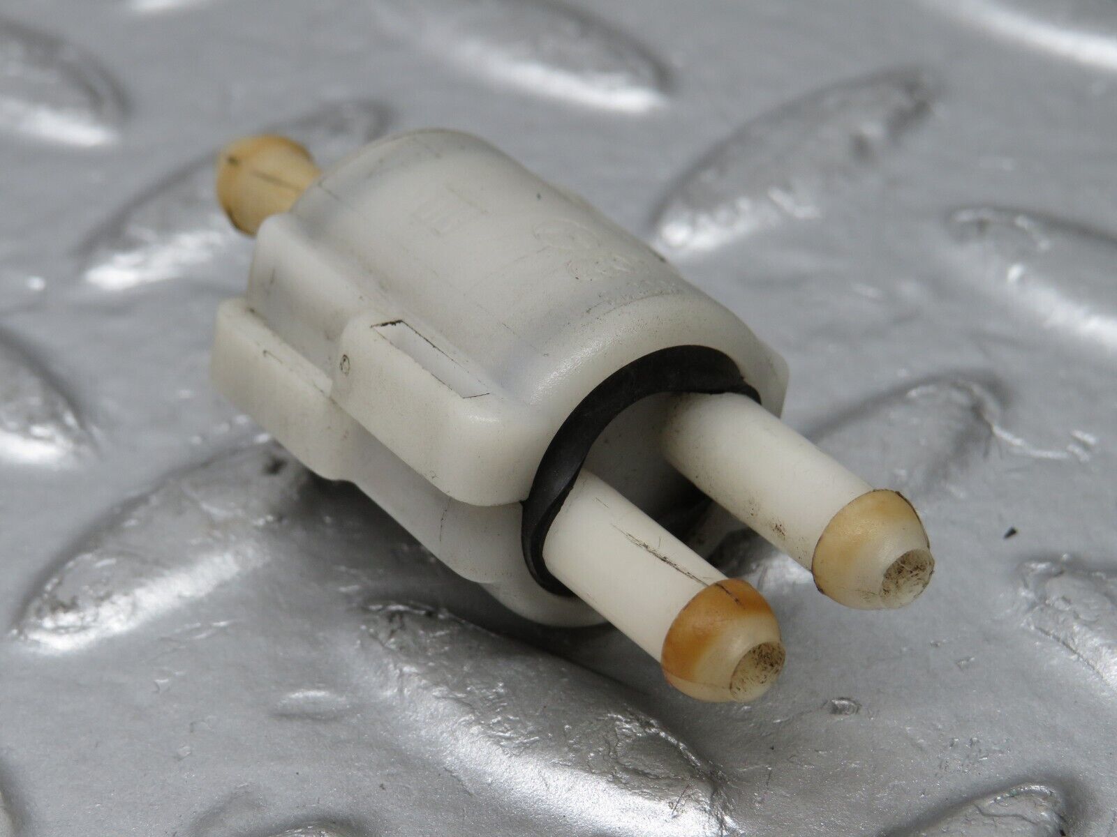 33481 Mercedes-Benz W202 C180 Windscreen Washer Valve