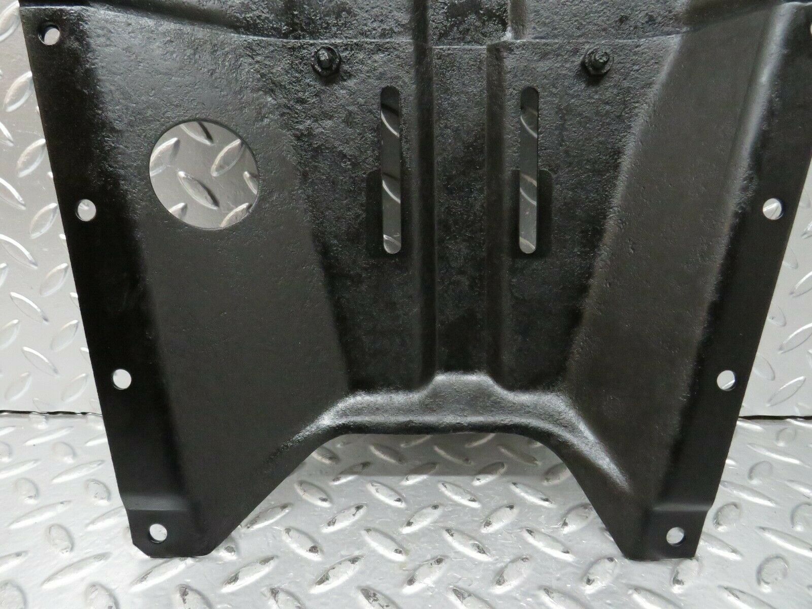 23824 Mercedes-Benz C107 450SLC Coupe Gearbox Mount Bracket Holder