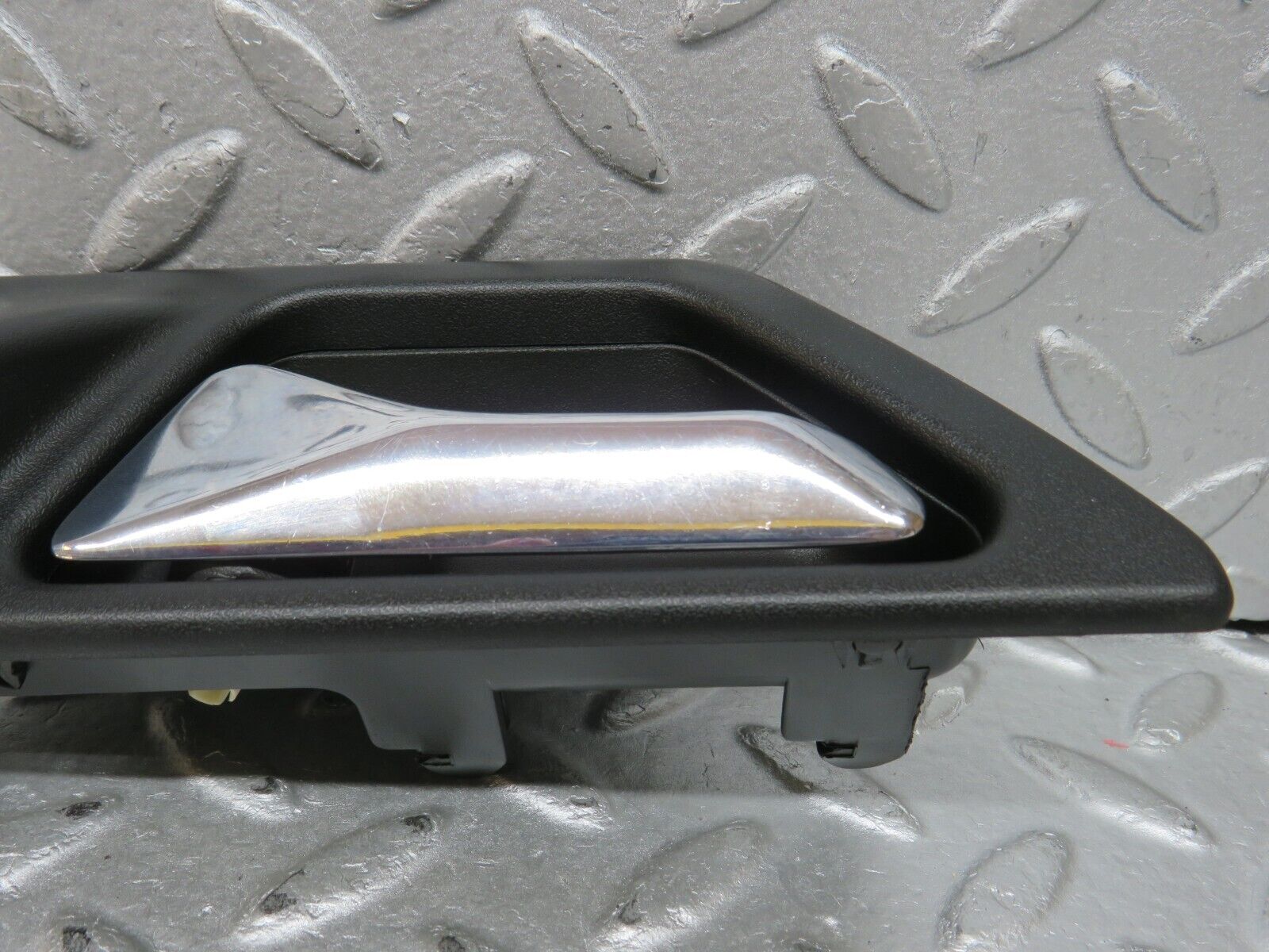 37768 Mercedes-Benz A124 320E Cabriolet Interior Door Handle Left 1247600561