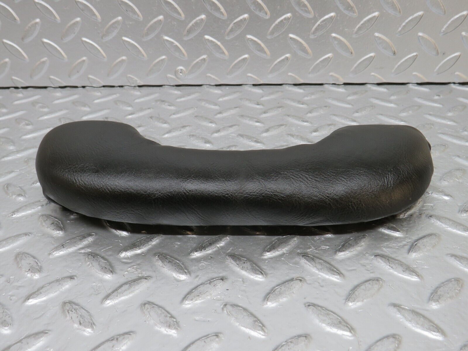 0186 Mercedes-Benz W120 Ponton Arm Rest Top Pad Black