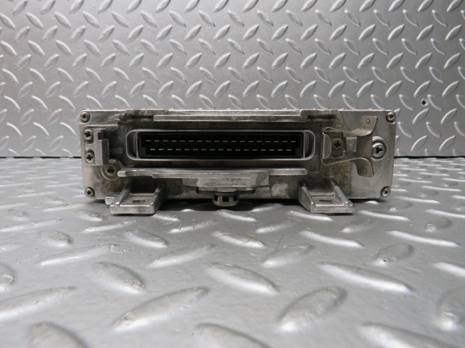 30306 Mercedes-Benz W124 230E ABS Control Unit Bosch 0055452132 0265101018