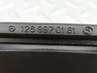 6215 Mercedes-Benz W126 380SE Dashboard Centre Air Vent Rubber Pair 1269970181