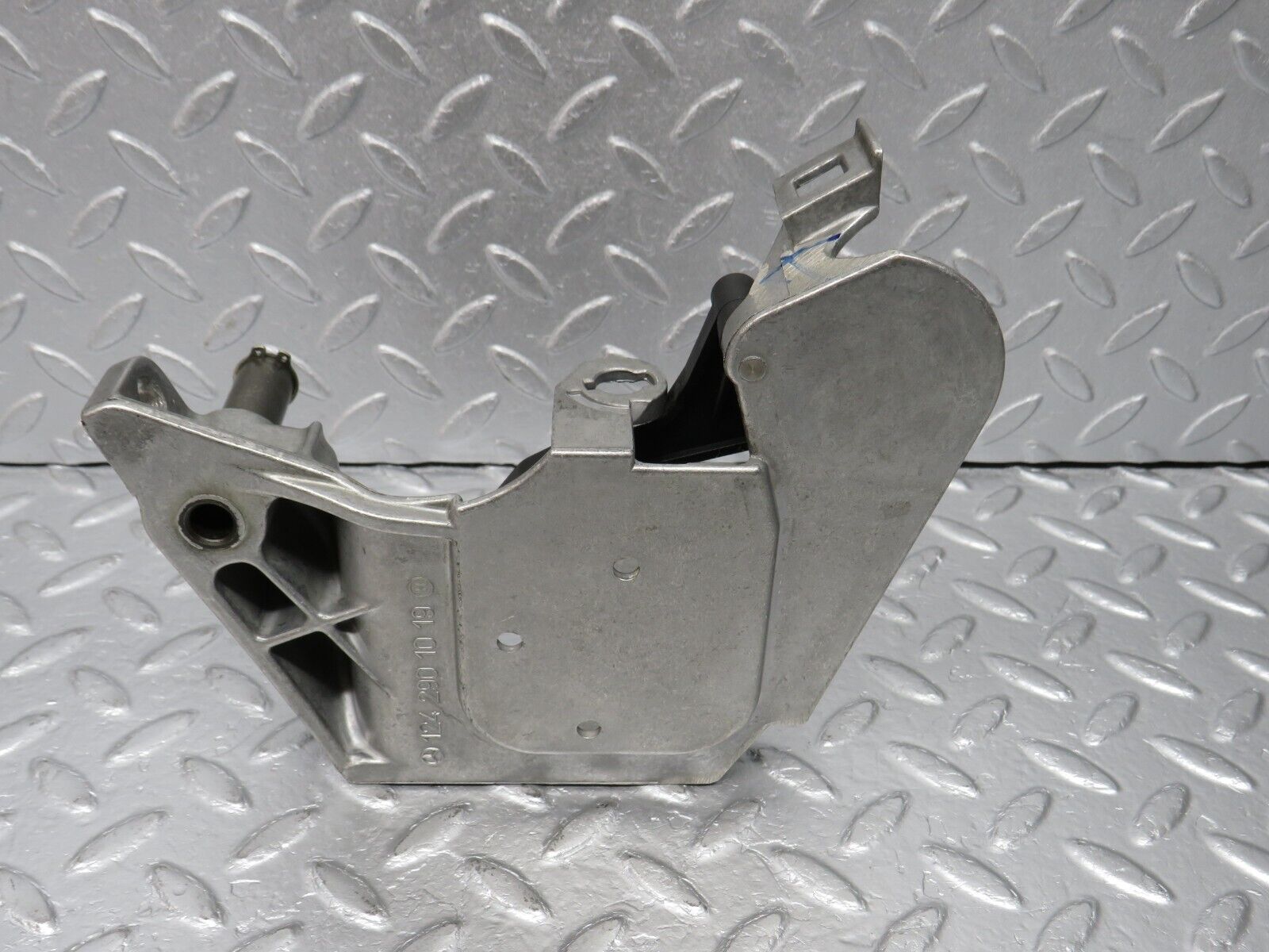 39416 Mercedes-Benz R129 320SL Coupe Brake Pedal Bracket 1242901019 1402921031