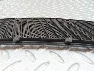 W123 Coupe air intake grill left side used OEM
