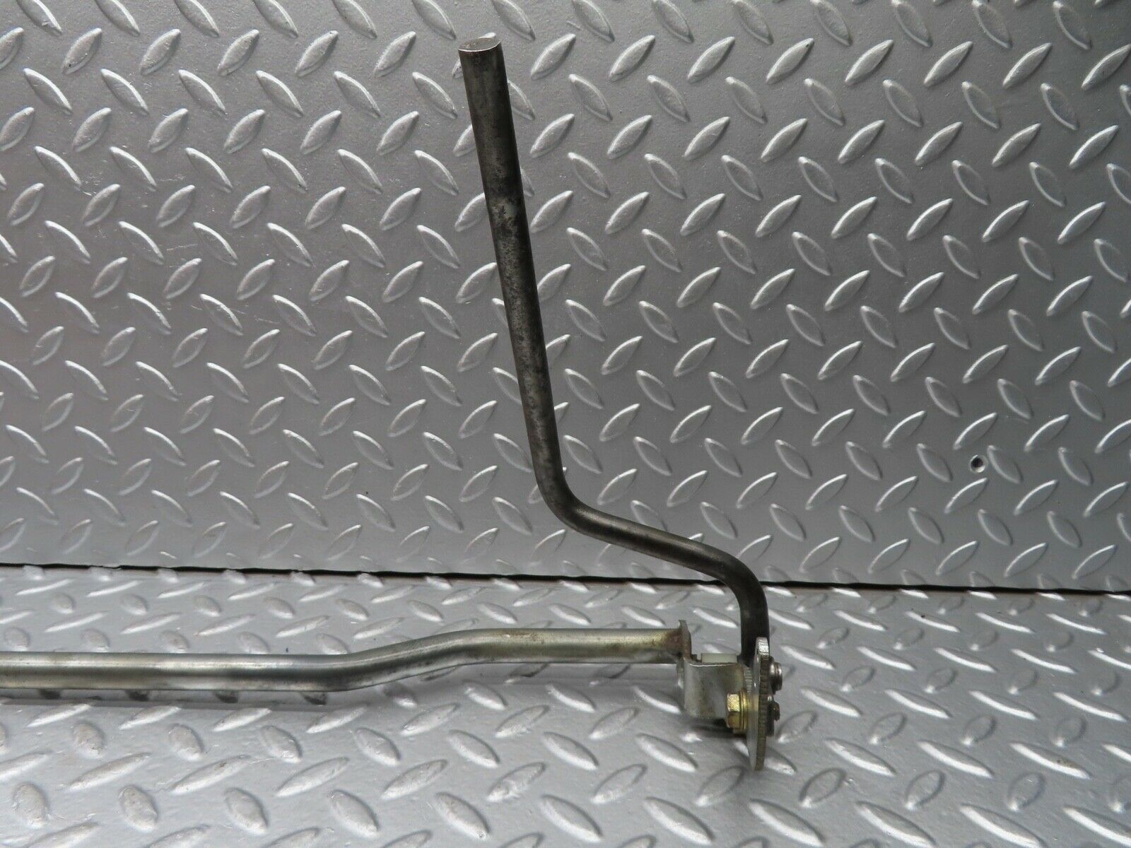 20708 Mercedes-Benz R107 450SL Accelerator Pedal Linkage