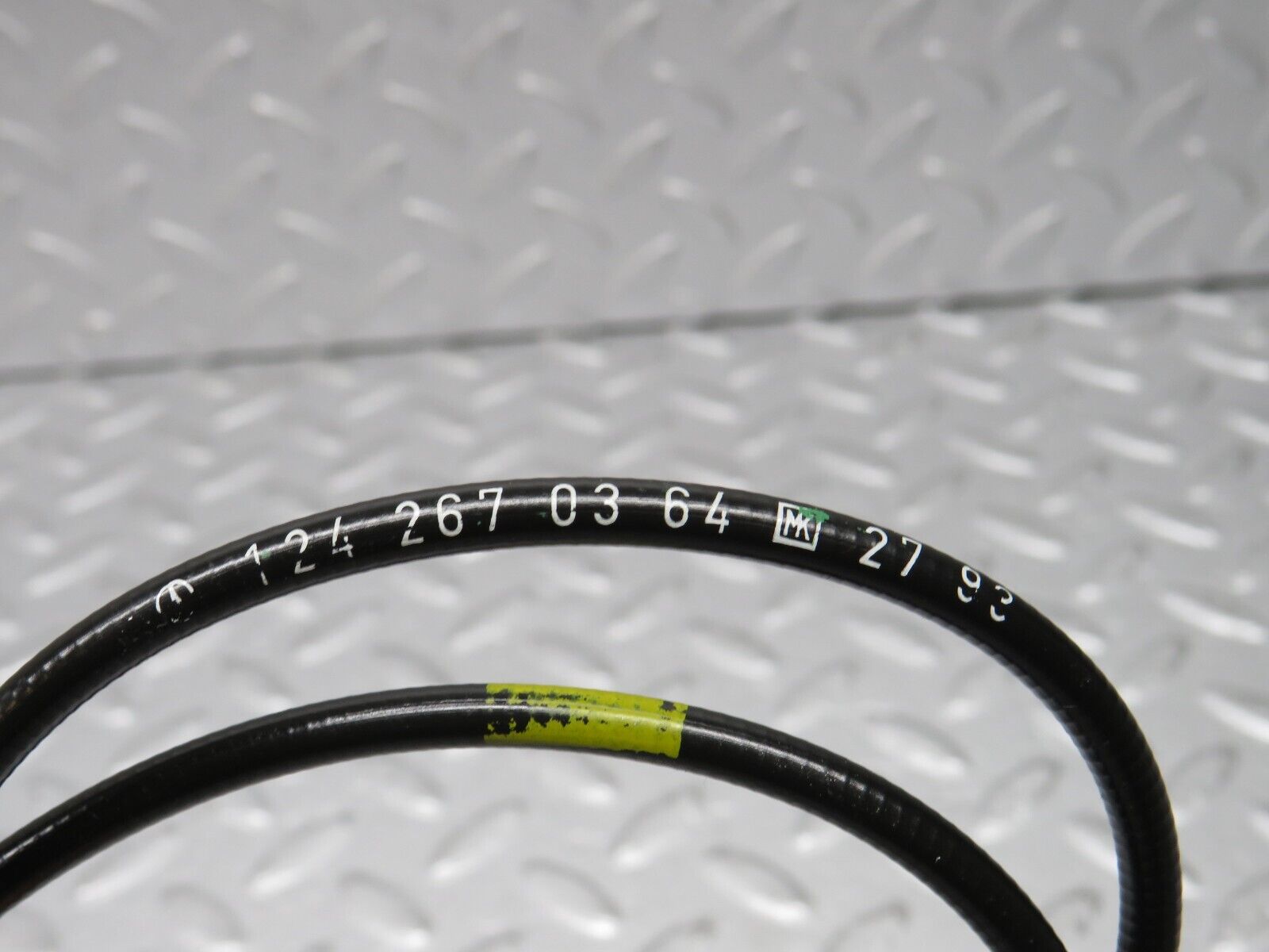 38038 Mercedes-Benz A124 320E Cabriolet Gearbox Cable 1242670364