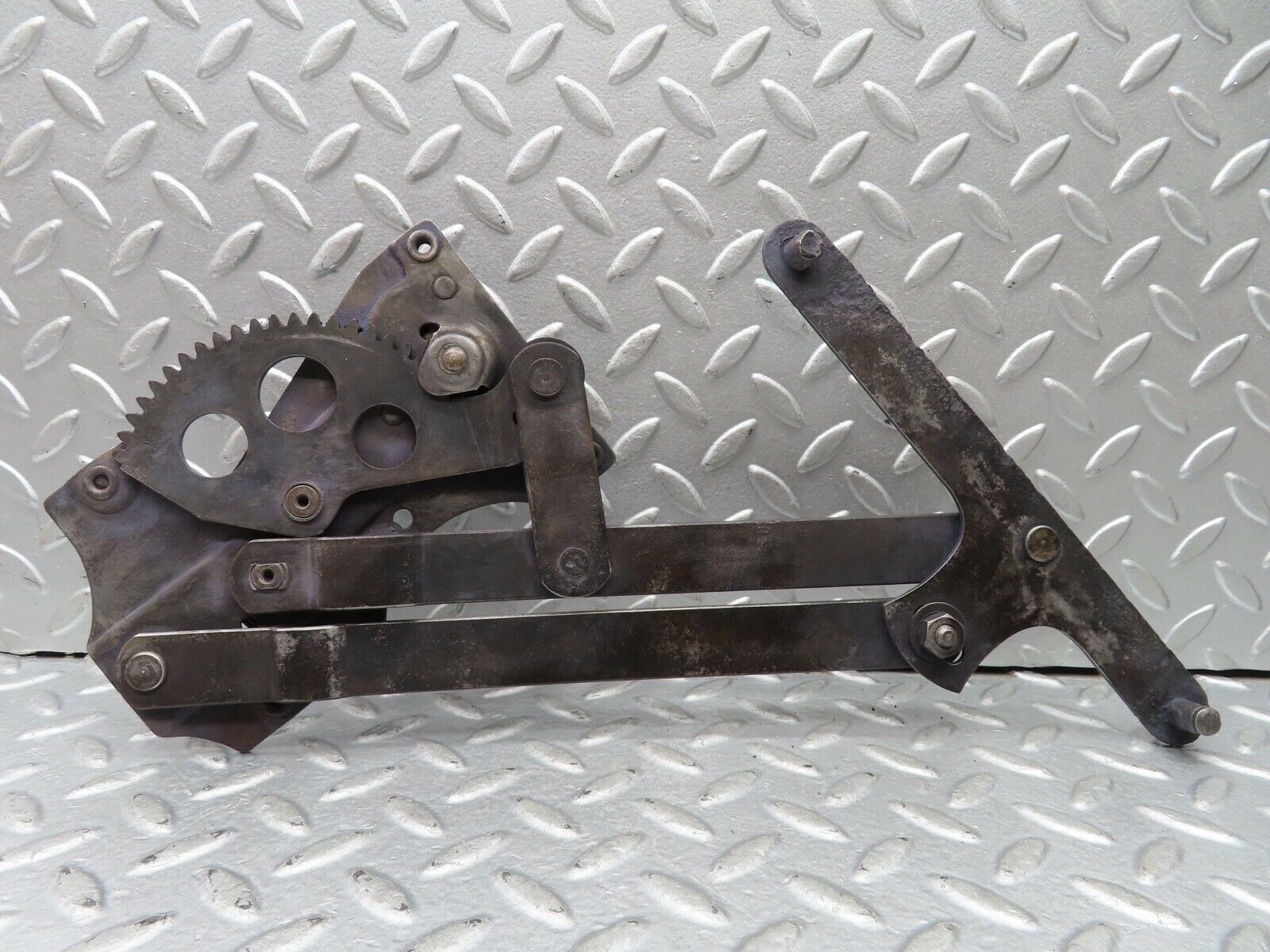 19006 Mercedes-Benz W120 W121 Ponton Rear Left Manual Window Regulator