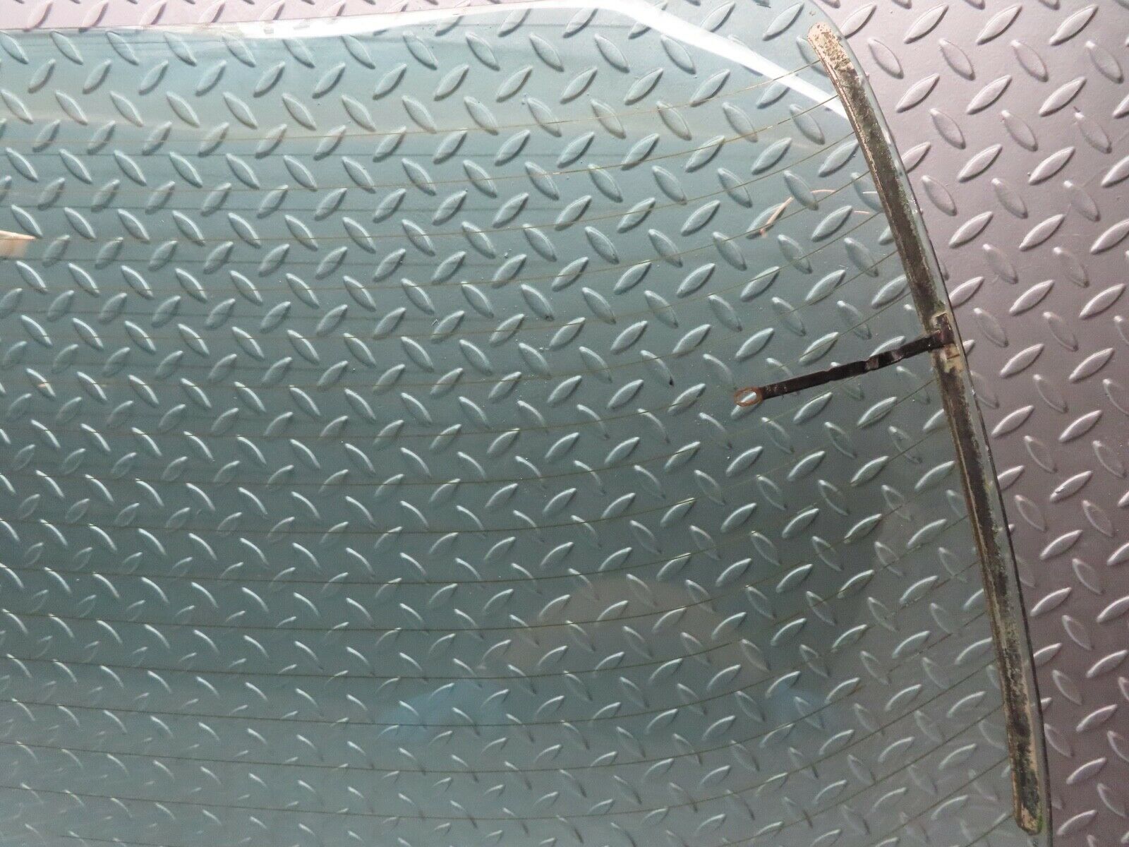 16875 Mercedes-Benz C123 280CE Coupe Rear Heated Windscreen Glass