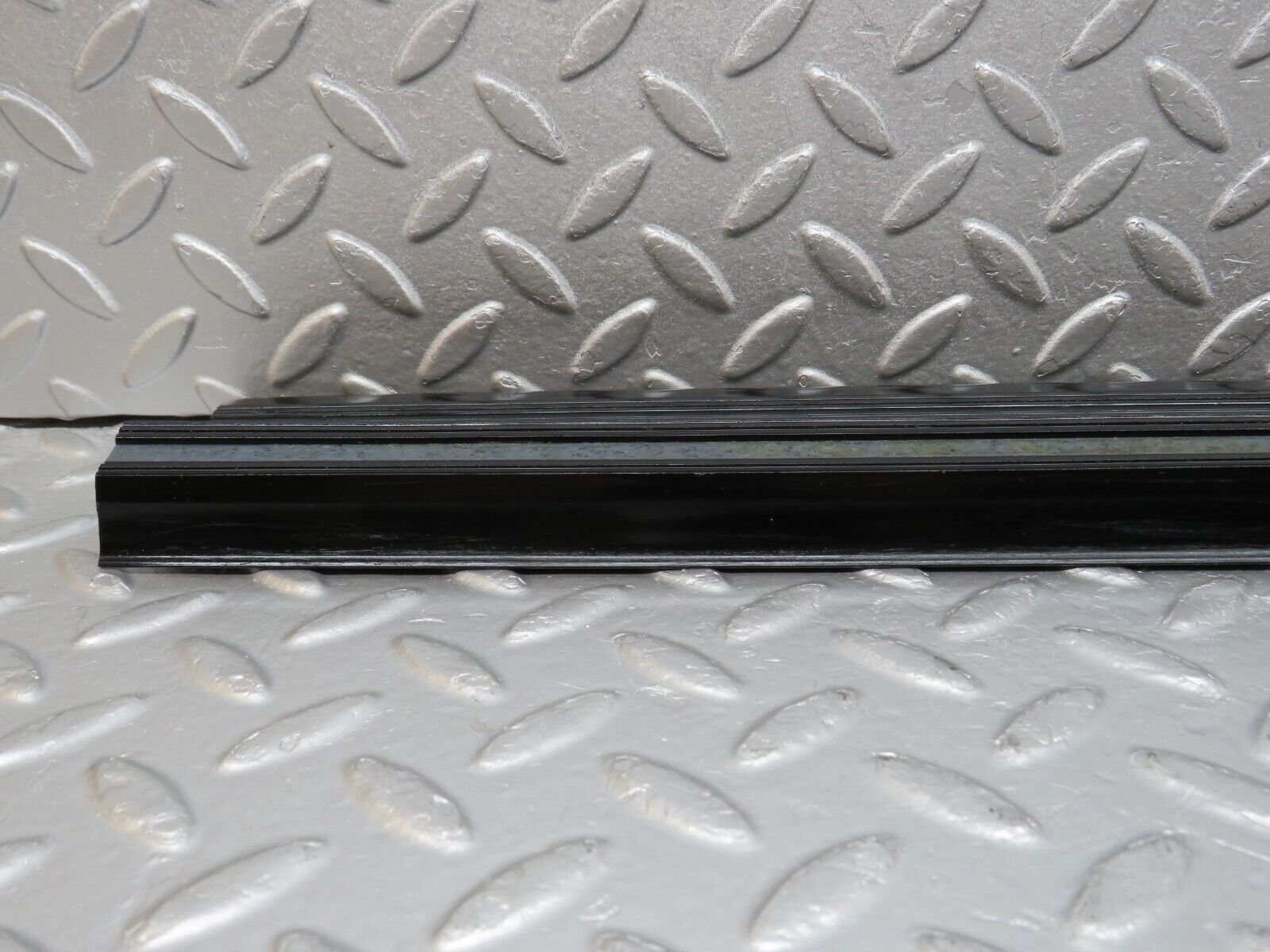 40632 Mercedes-Benz W123 300D Front Left Door Sill Trim Black