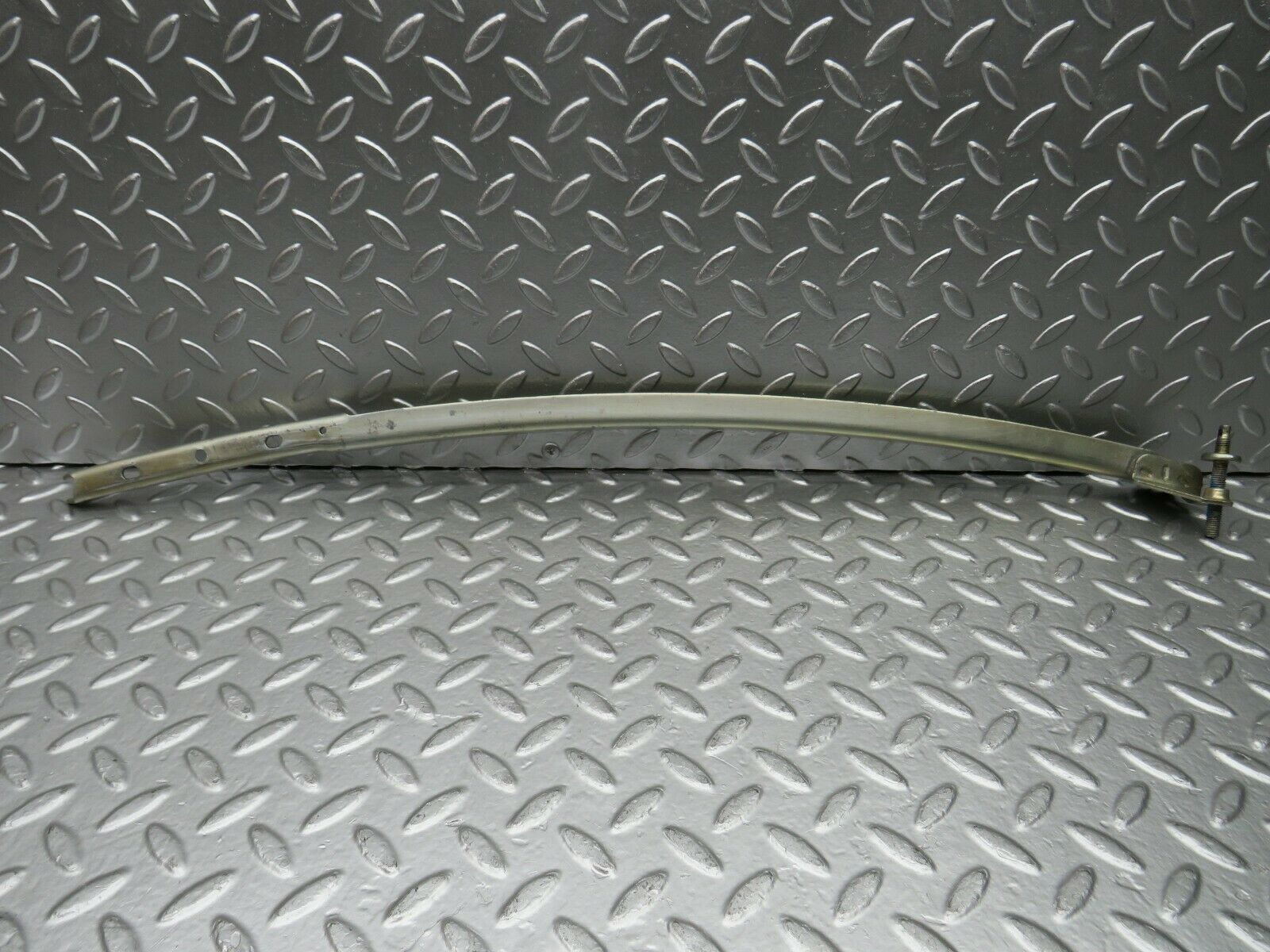 22534 Mercedes-Benz C124 E220 Coupe Left Door Window Channel