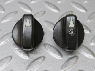 W126 heater control knob pair used OEM